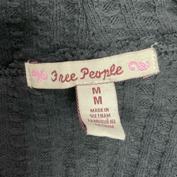 NWT Free People Juicy Long Sleeve Waffle Knit Top Black Split Back Medium Cotton - Picture 6 of 6